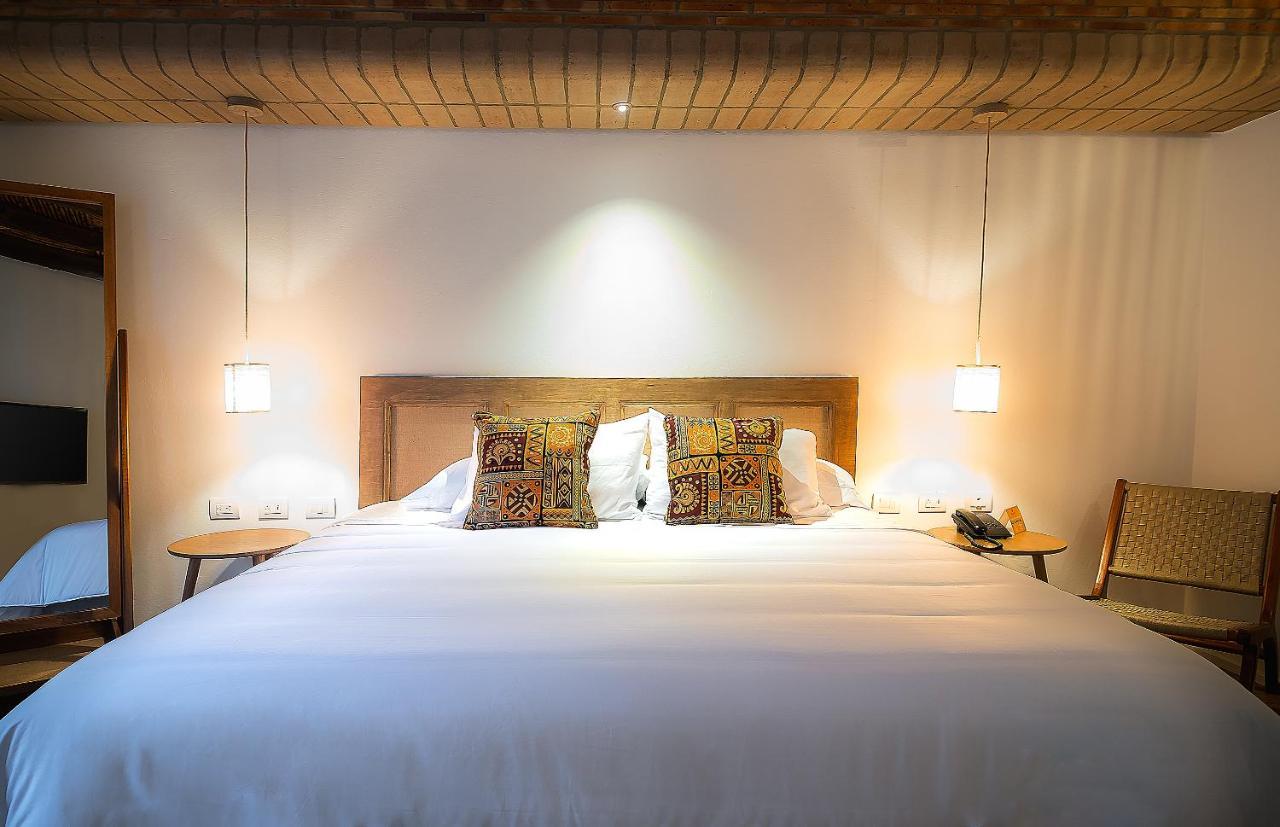 Hotel Casa Alcestre บียาเดเลย์บา ภายนอก รูปภาพ