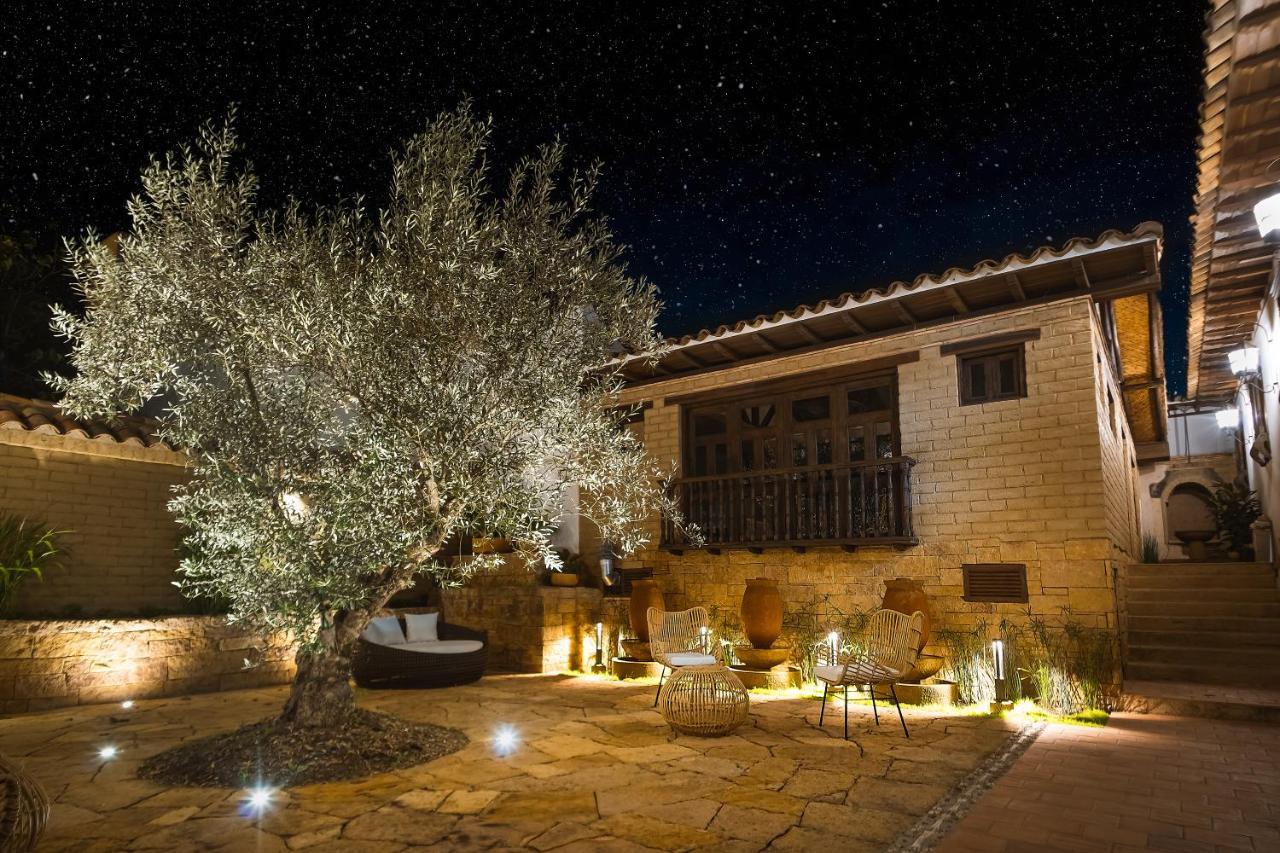 Hotel Casa Alcestre บียาเดเลย์บา ภายนอก รูปภาพ