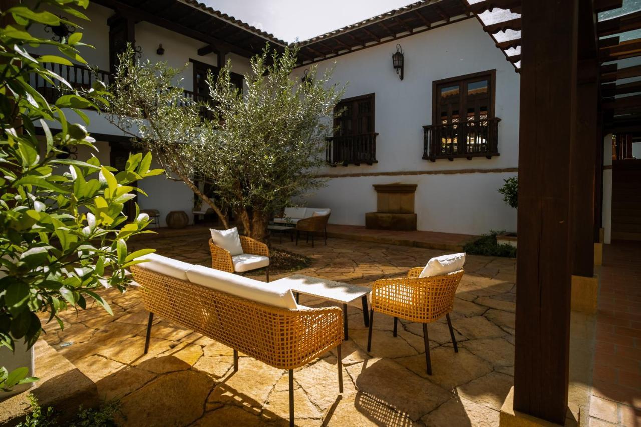 Hotel Casa Alcestre บียาเดเลย์บา ภายนอก รูปภาพ